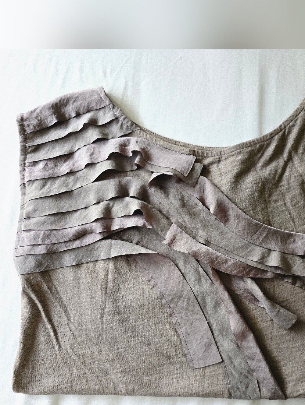 Loft Ruffle Tank Size Medium